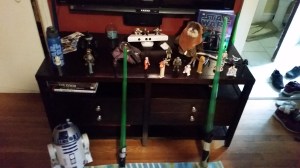 Whurr duz hee git thoas wunderfull toyz?