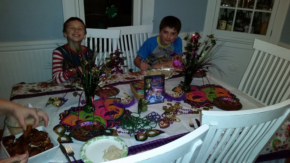kids at table