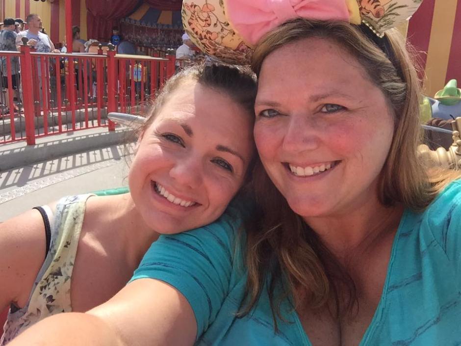 steph and nickie on dumbo