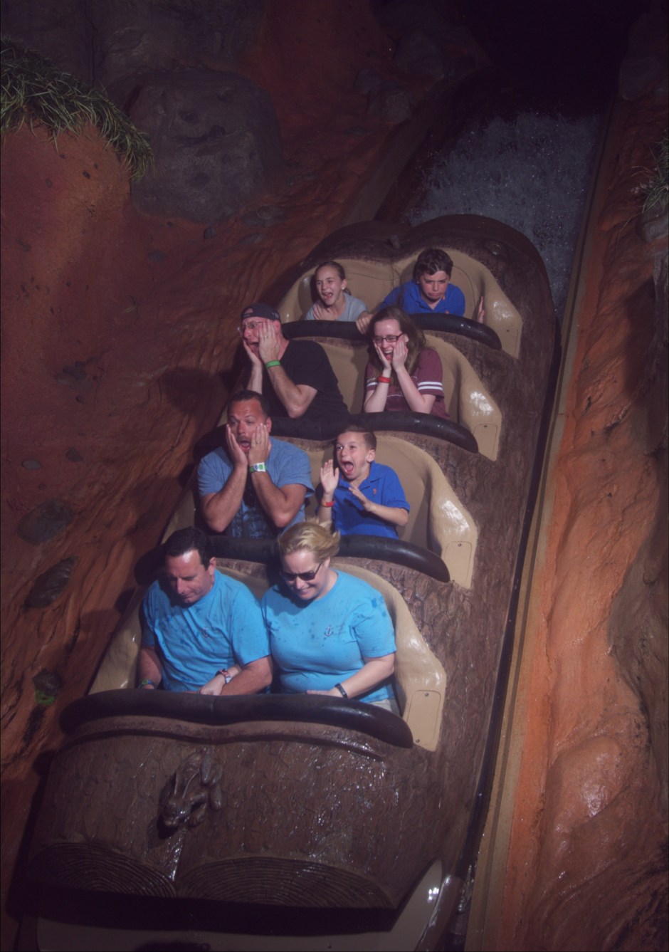 wdw2016115450760397_7667555051_dsnyRes-base_dsnyLoc-reg