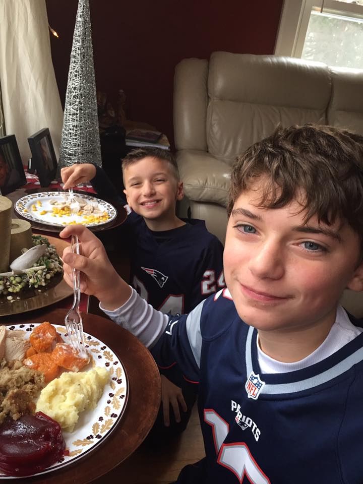 myles-and-owen-eating