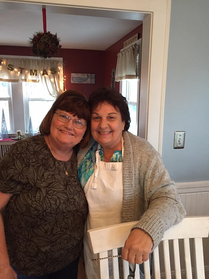 sharon-and-mom-tgiving