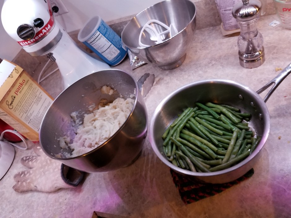 green beans and mashed.jpg