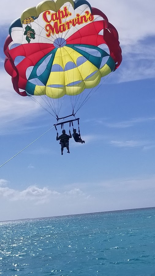 PARASAILING.jpg
