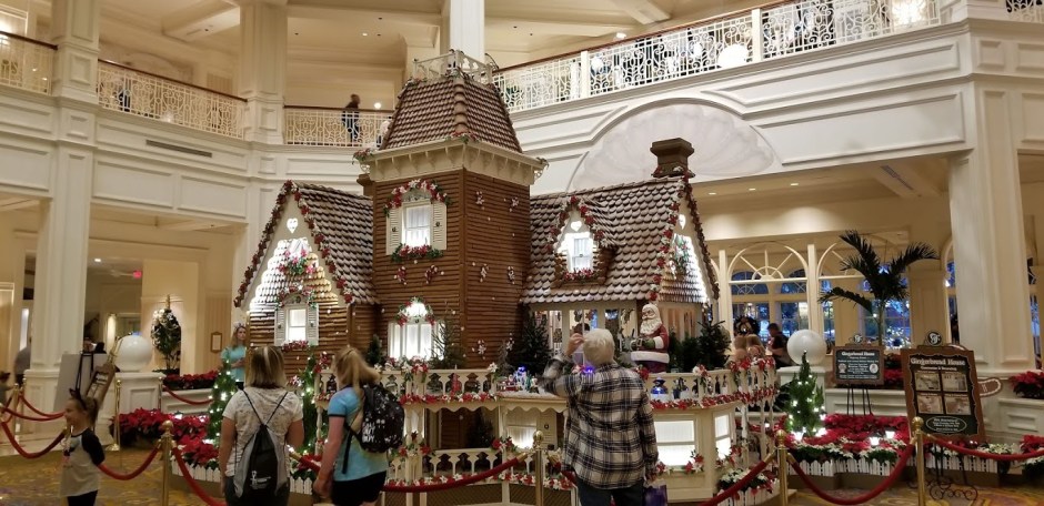 GINGERBREAD HOUSE.jpg