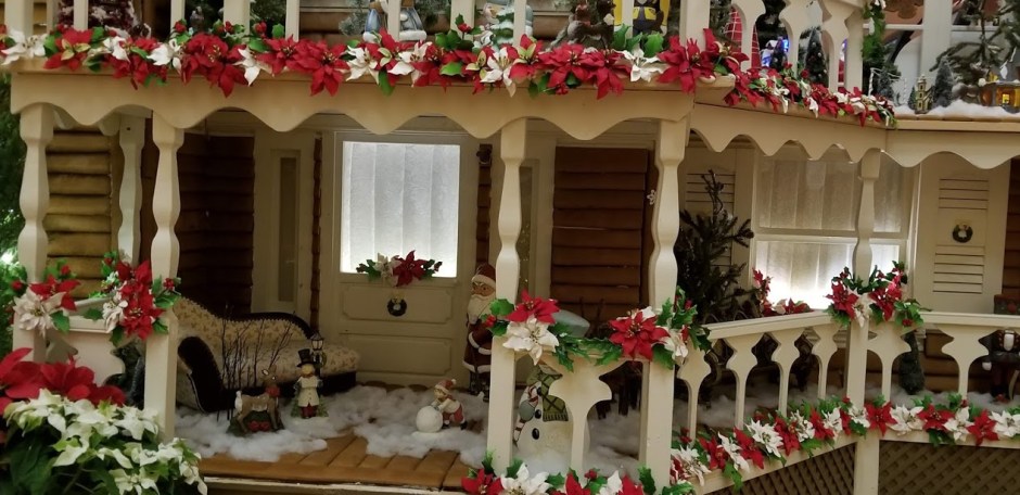 GINGERBREAD PORCH.jpg