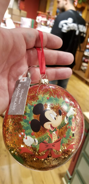 ORNAMENT DAY 10 2018