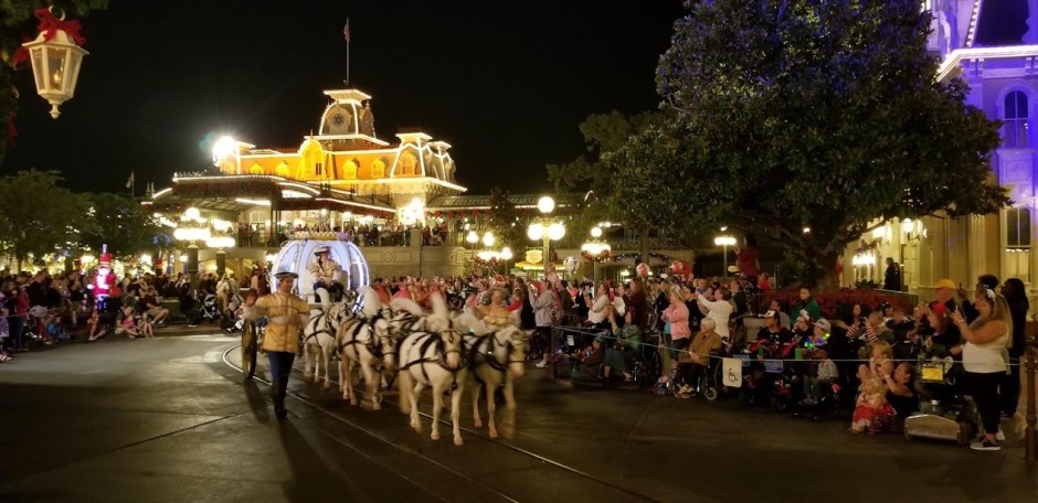 PARADE 11 DAY 10 2018