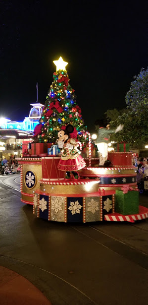 PARADE 3 DAY 10 2018