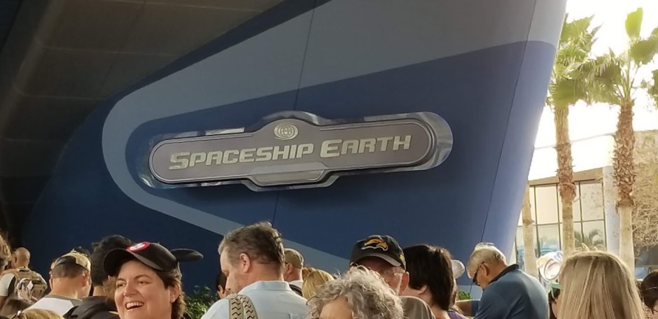 SPACESHIP EARTH 1