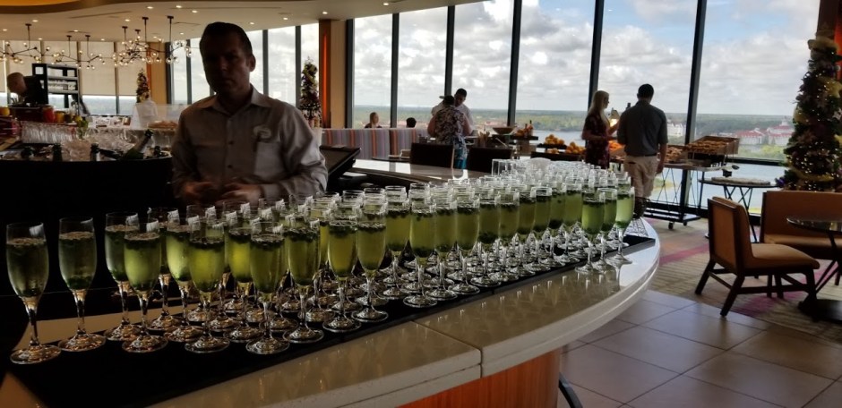 TABLE OF MIMOSAS DAY 10 2018