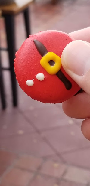 SANTA MACARON.jpg