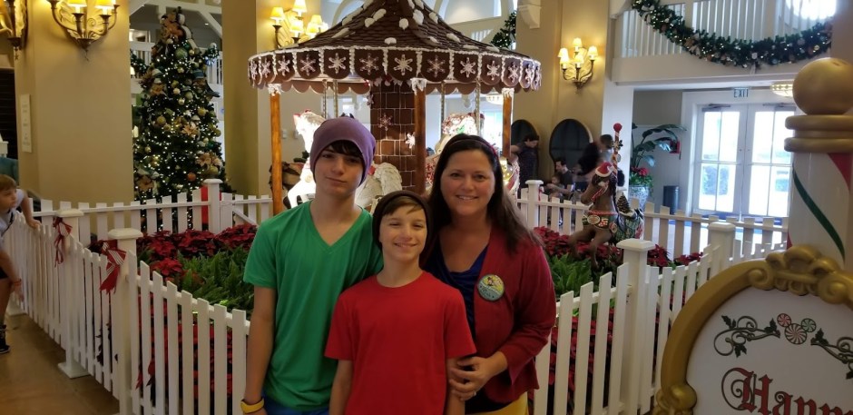 nickie and boys lobby ! day 11 2018