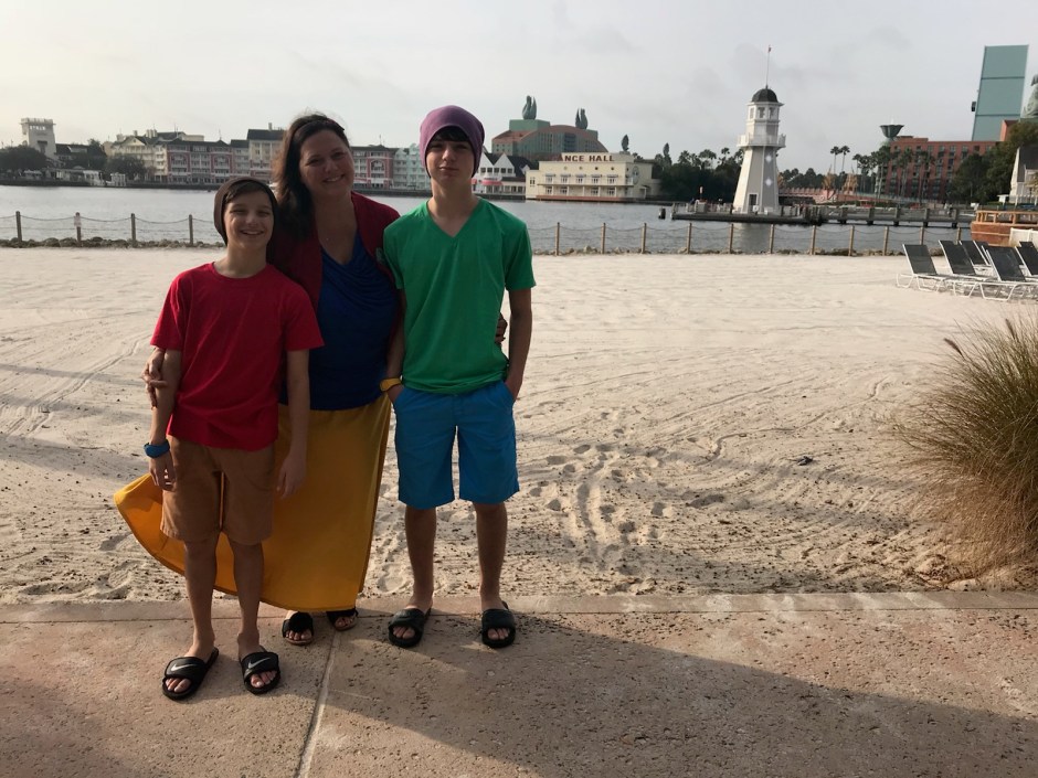 nickie and boys on beach day 11 2018