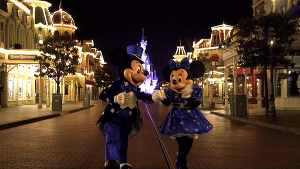 PARKS 2019 MOVIES 2 2019.gif