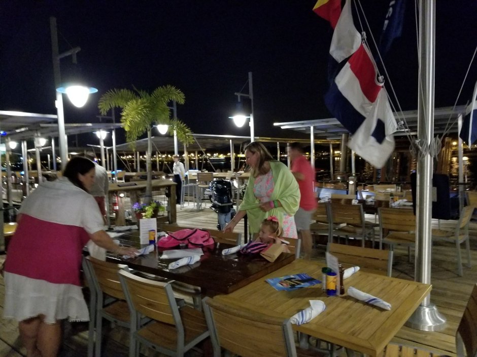 BOATHOUSE OUTSIDE TOP 5 SIG 3-19