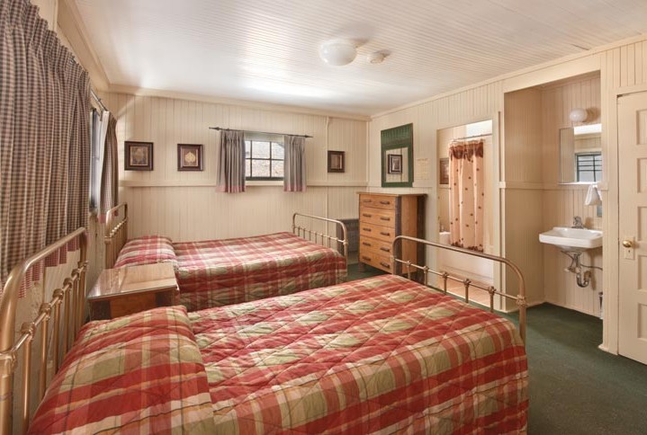 CABIN YOSEMITE PRE TRIP 4-19