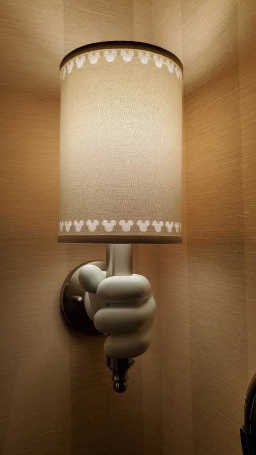 DISNEYLAND HOTEL 8 CA 2019.jpg