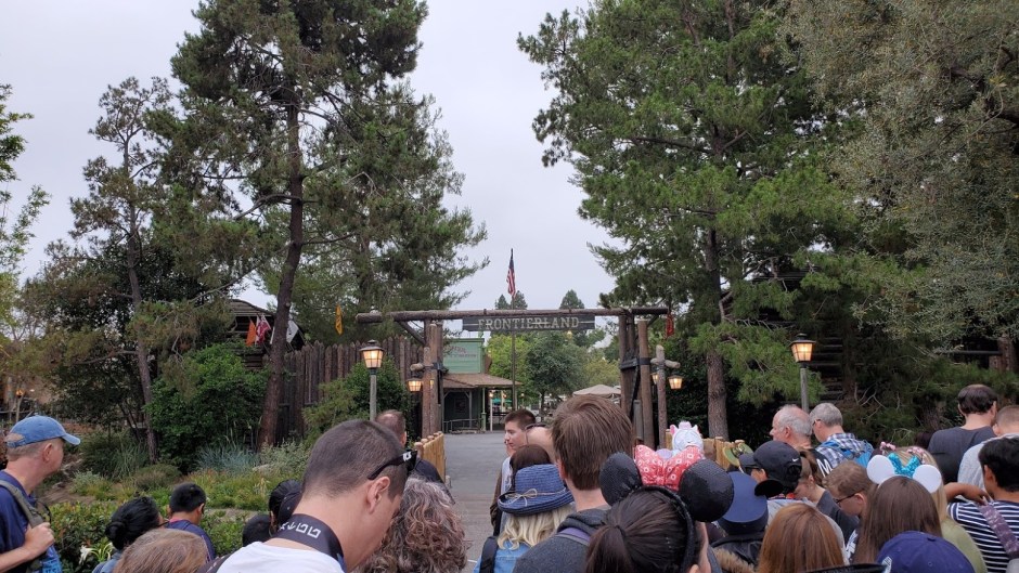 FRONTIERLAND LINE DAY 11 CA 2019