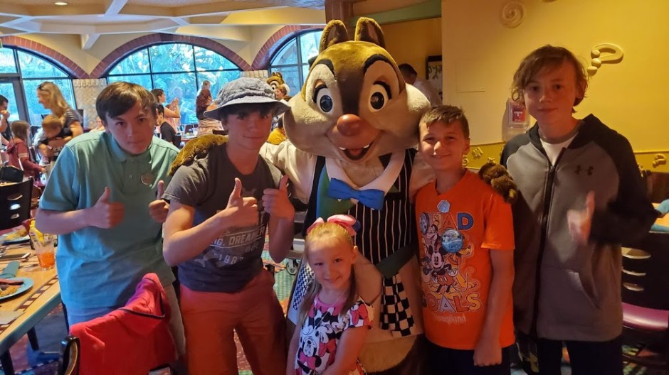 GOOFYS KITCHEN 18 DAY 13 CA 2019