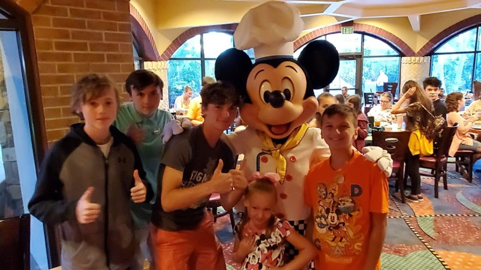 GOOFYS KITCHEN 22 DAY 13 CA 2019.jpg