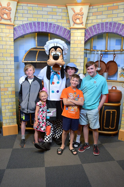 GOOFYS KITCHEN 5 DAY 13 CA 2019.jpeg