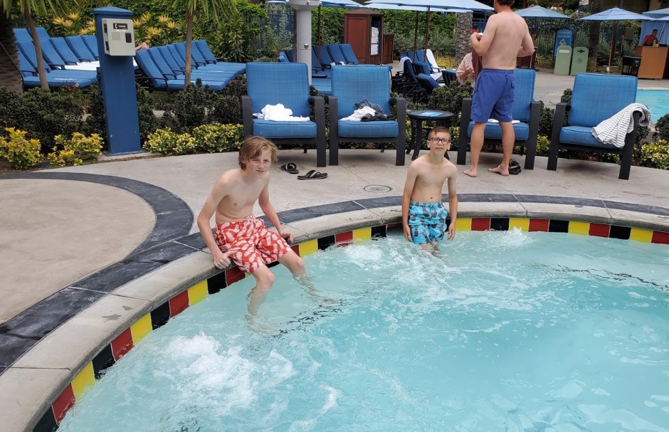 HOT TUB 1 DAY 12 CA 2019.jpg