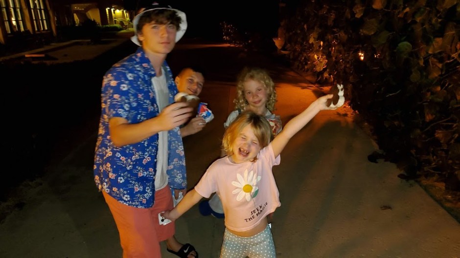 ICE CREAM 1 VERO BEACH DAY 6 FEB 2020