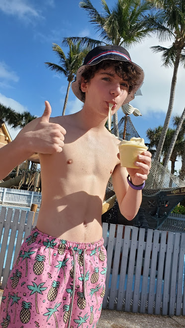 LUNCH 1 VERO BEACH DAY 4 FEB 2020