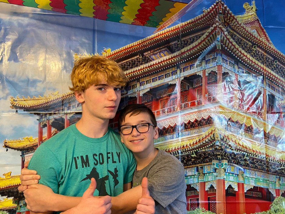 KIDS AT EPCOT 1 MOTHERS DAY MAY 2020